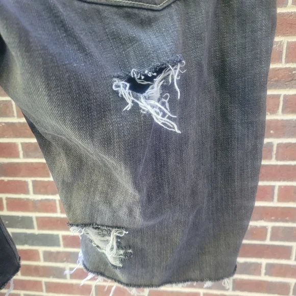 Men's Levi Shorts, sz 36 - Picture 8 of 9